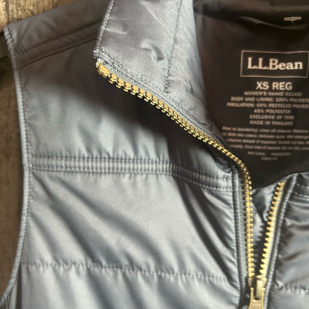 Vest - Picture 5 of 7